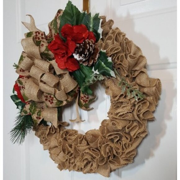 Winter Christmas Burlap Wreath w/Red Hydrangea & Holiday Winter Frosted Greenery - Picture 8 of 9